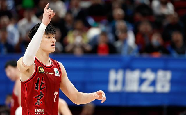 kaiyun-包含三分炮火：北京队三分球投中42%，火力全开！的词条